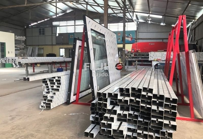 Gia công chấn gấp inox thuê: Giới thiệu và ứng dụng