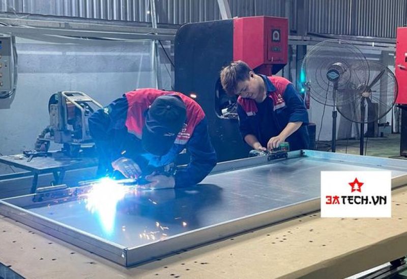 Inox ốp cabin cửa thang máy 3ATECH – Giải pháp tối ưu cho không gian thang máy sang trọng